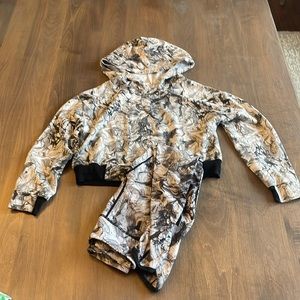 Zella Set- Size 8-10